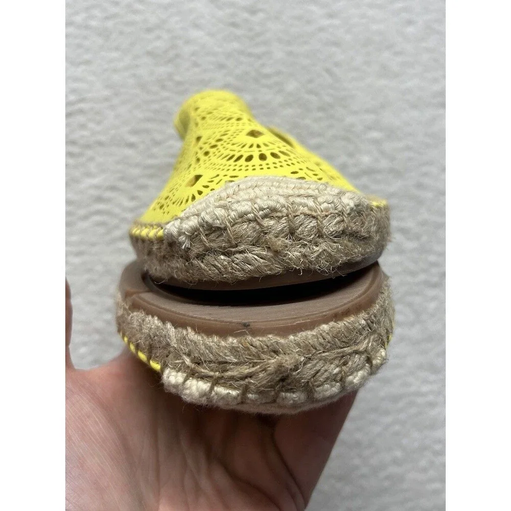 Talbots Flats Womens 10.5 Yellow Izzy Perforated Scallop Espadrille Coastal Boho